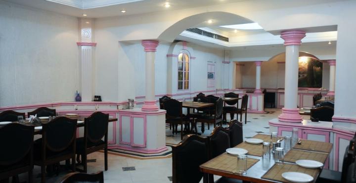Hotel Siddhartha Palace Αχμπανταμπάντ Εξωτερικό φωτογραφία